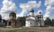 Феофилова Пустынь (Николаево). Успения Пресвятой Богородицы (старая), церковь