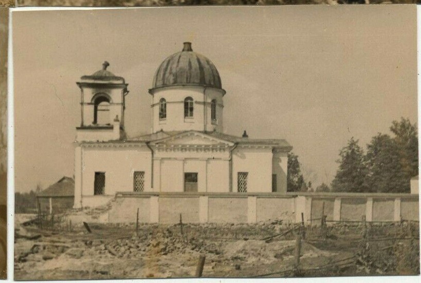 Церковь Успения Пресвятой Богородицы (старая), Феофилова Пустынь (Николаево) (Струго-Красненский район, Псковская область). архивная фотография, Южный фасад. Фото 1941 г. с аукциона e-bay.de