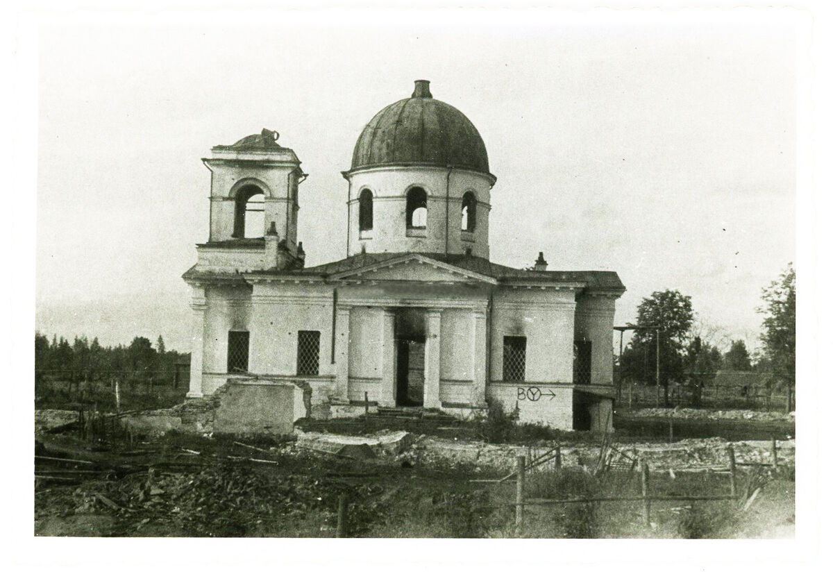 Церковь Успения Пресвятой Богородицы (старая), Феофилова Пустынь (Николаево) (Струго-Красненский район, Псковская область). архивная фотография, Южный фасад. Фото 1941 г. с аукциона e-bay.de