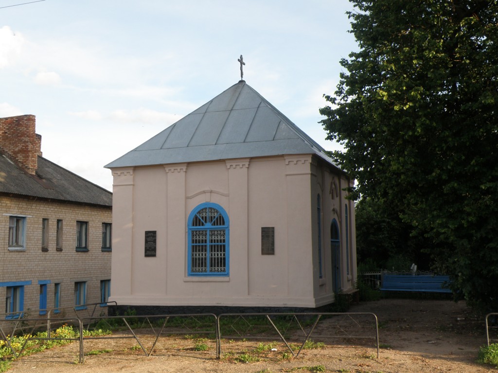 Бежаницы. Часовня Тихвинской иконы Божией Матери. фасады