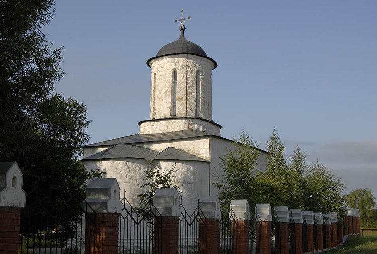 Церковь Николая Чудотворца, Каменское (Наро-Фоминский городской округ, Московская область). фасады
