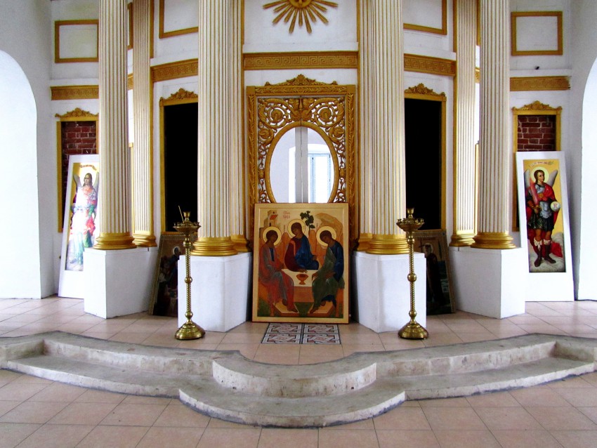 Семёновское. Церковь Николая Чудотворца. интерьер и убранство, амвон и Царские врата, верхняя церковь
