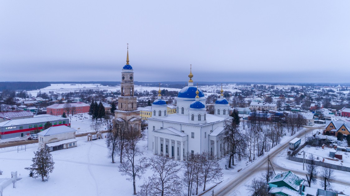 Собор Благовещения Пресвятой Богородицы, Мещовск (Мещовский район, Калужская область). общий вид в ландшафте