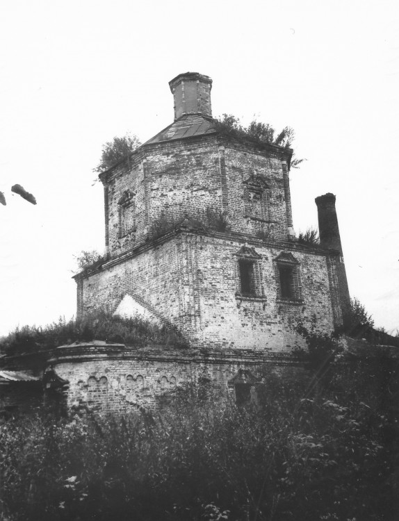 Церковь Успения Пресвятой Богородицы, Серебряно (Мещовский район, Калужская область). фасады