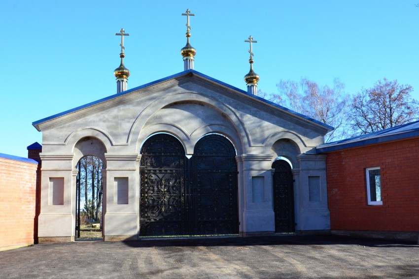 Церковь Успения Пресвятой Богородицы, Серебряно (Мещовский район, Калужская область). архитектурные детали