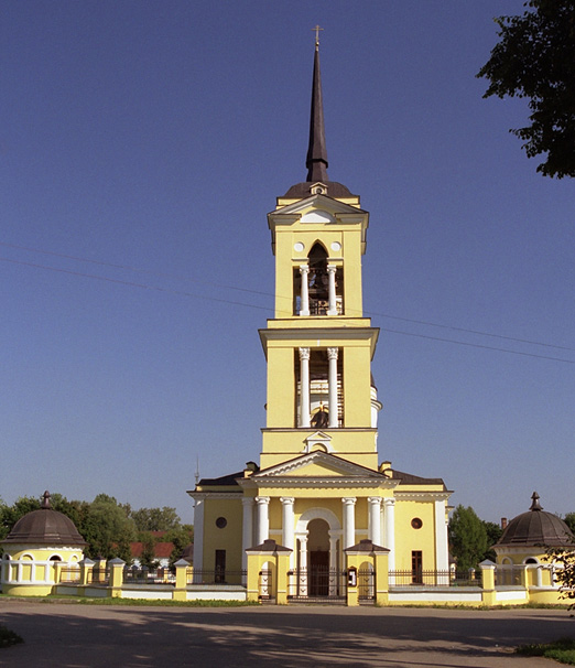 Мосальск. Собор Николая Чудотворца. фасады, Снято в августе 2004