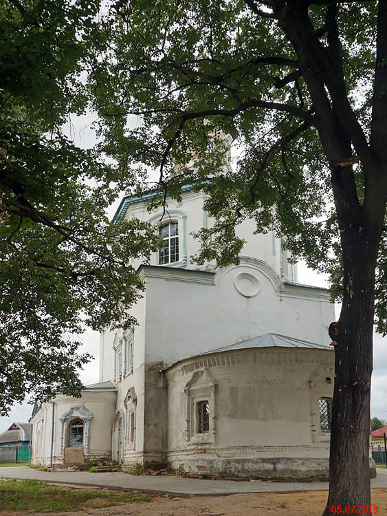 Мосальск. Церковь Троицы Живоначальной. фасады