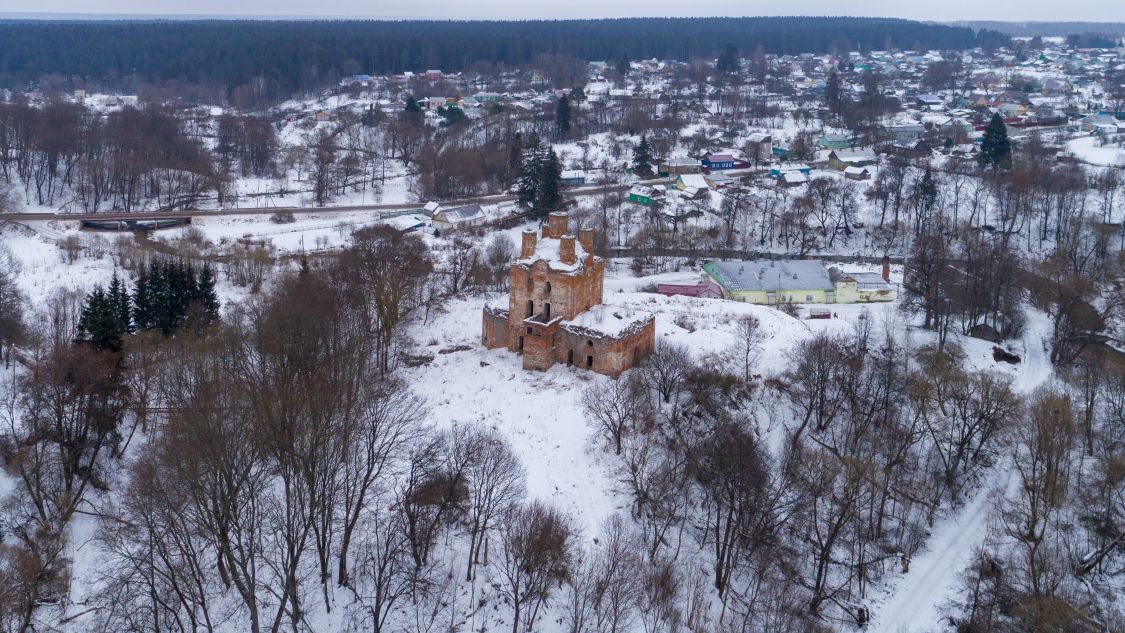 Мосальск. Церковь Параскевы Пятницы. общий вид в ландшафте