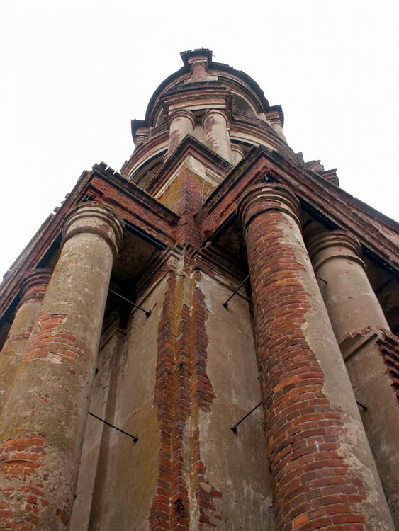 Церковь Рождества Христова, Щелканово (Юхновский район, Калужская область). архитектурные детали