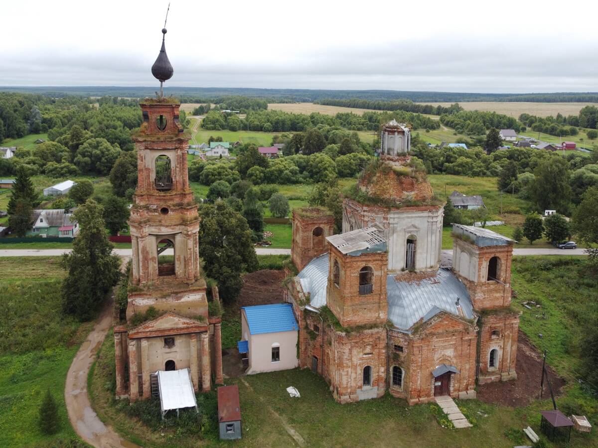 Церковь Рождества Христова, Щелканово (Юхновский район, Калужская область). фасады