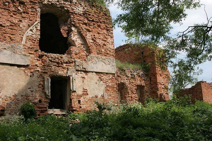 Церковь Николая Чудотворца, Авчурино (Ферзиковский район, Калужская область). архитектурные детали