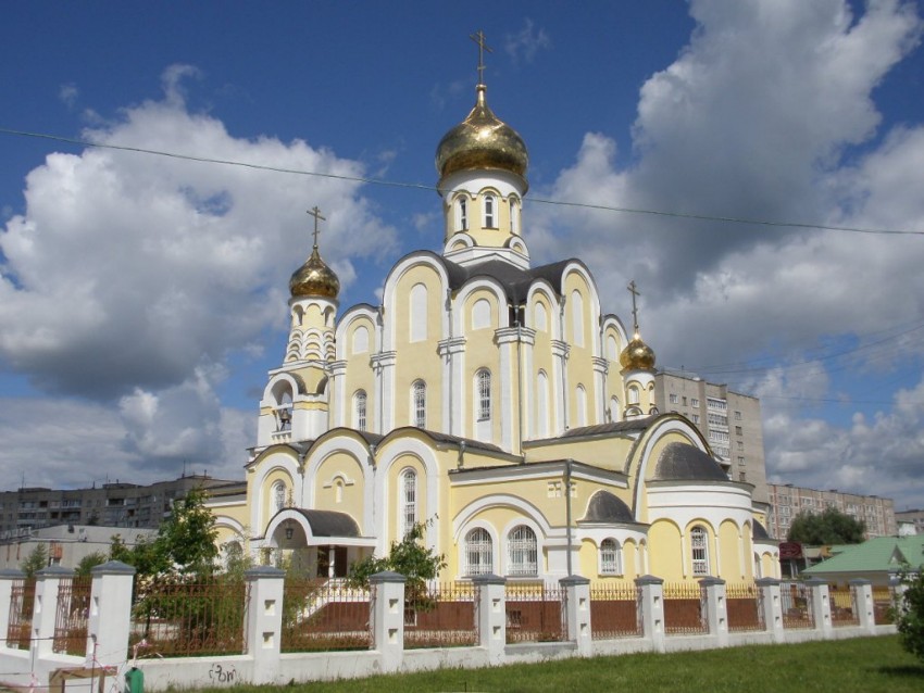 Обнинск. Церковь Рождества Христова. фасады, Вид  с  юго-востока