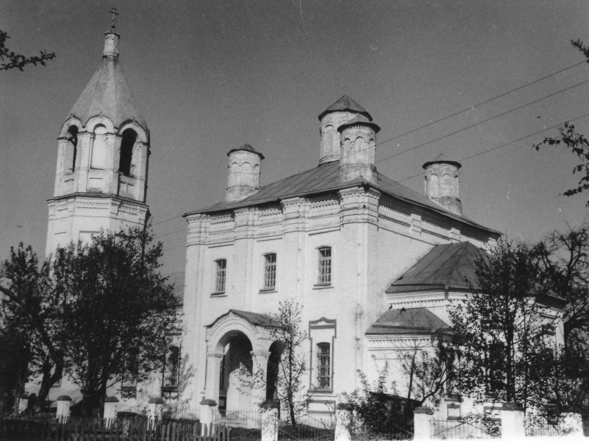 Церковь Николая Чудотворца, Тарутино (Жуковский район, Калужская область). фасады