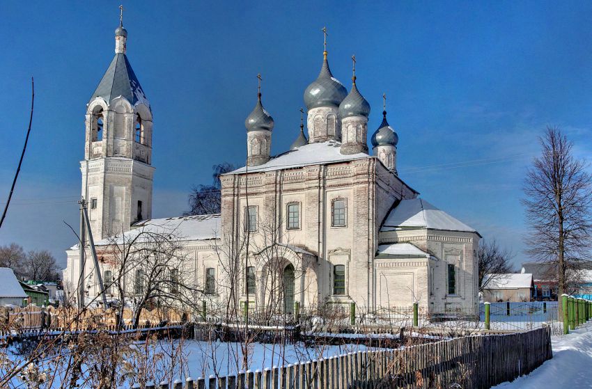 Тарутино. Церковь Николая Чудотворца. фасады