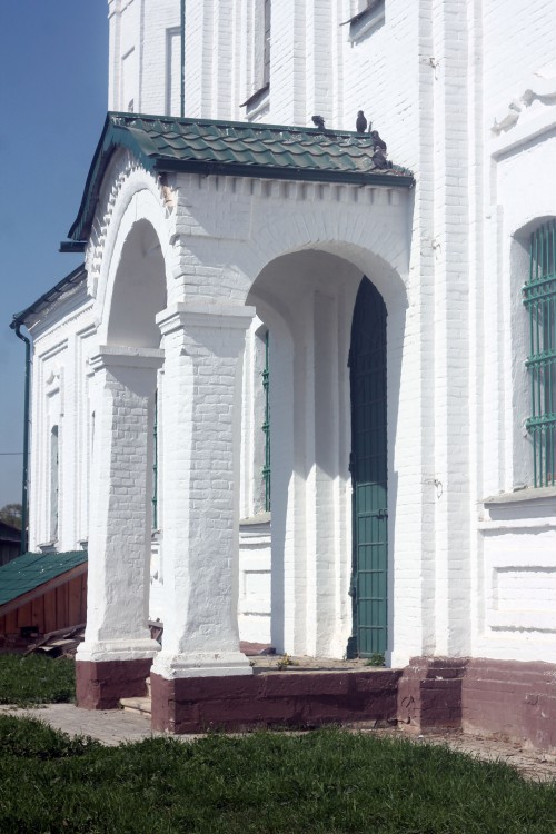 Церковь Николая Чудотворца, Тарутино (Жуковский район, Калужская область). архитектурные детали