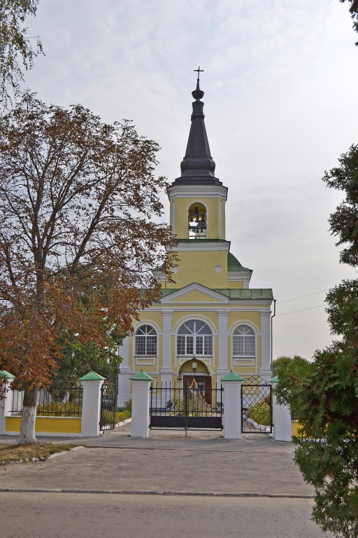 Севск. Церковь Петра и Павла. фасады