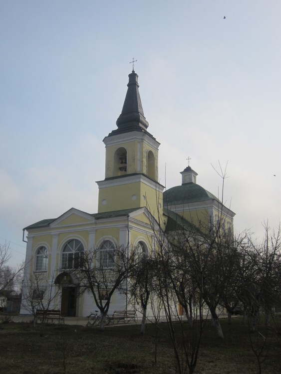 Севск. Церковь Петра и Павла. фасады