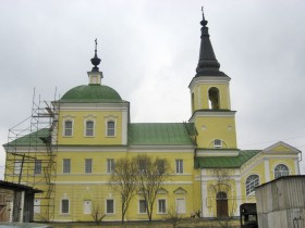 Севск. Церковь Петра и Павла