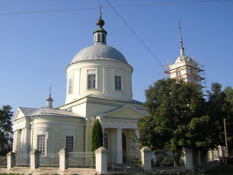 Севск. Кресто-Воздвиженский Севский женский монастырь. фасады