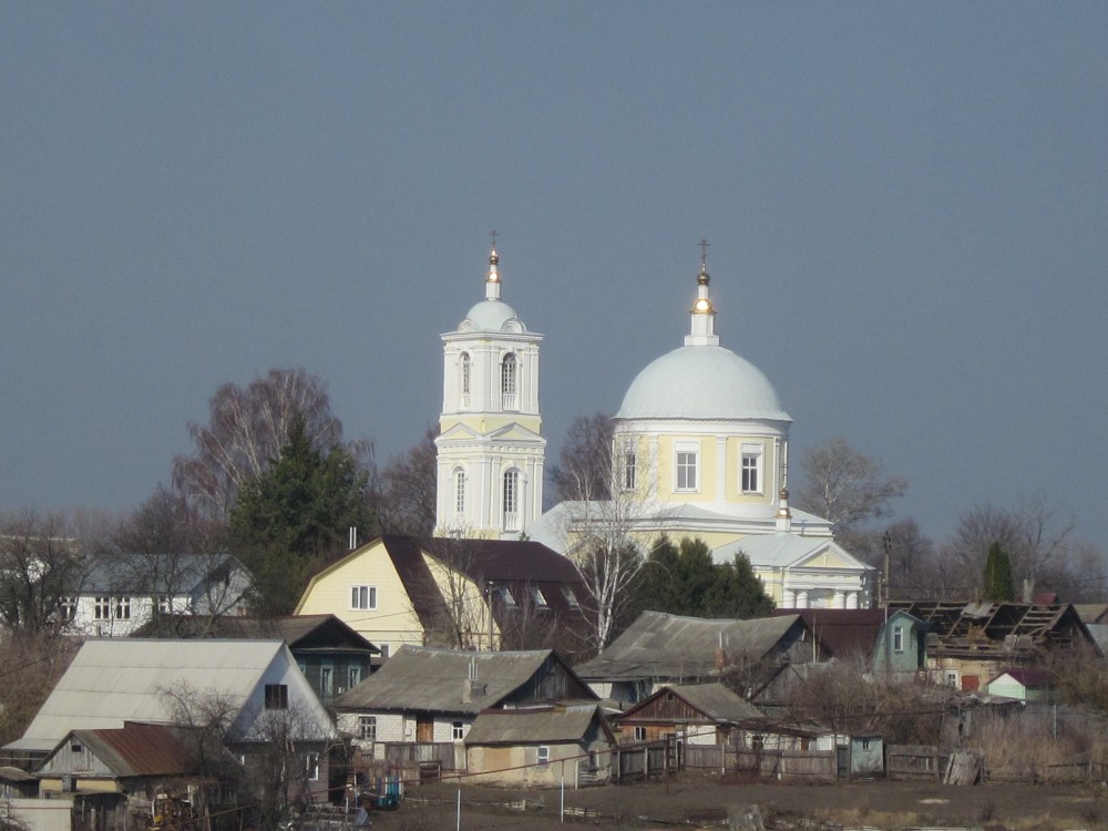 Кресто-Воздвиженский Севский женский монастырь, Севск (Севский район, Брянская область). общий вид в ландшафте