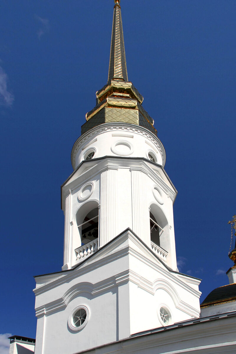 Собор Михаила Архангела, Карачев (Карачевский район, Брянская область). архитектурные детали, Колокольня собора.