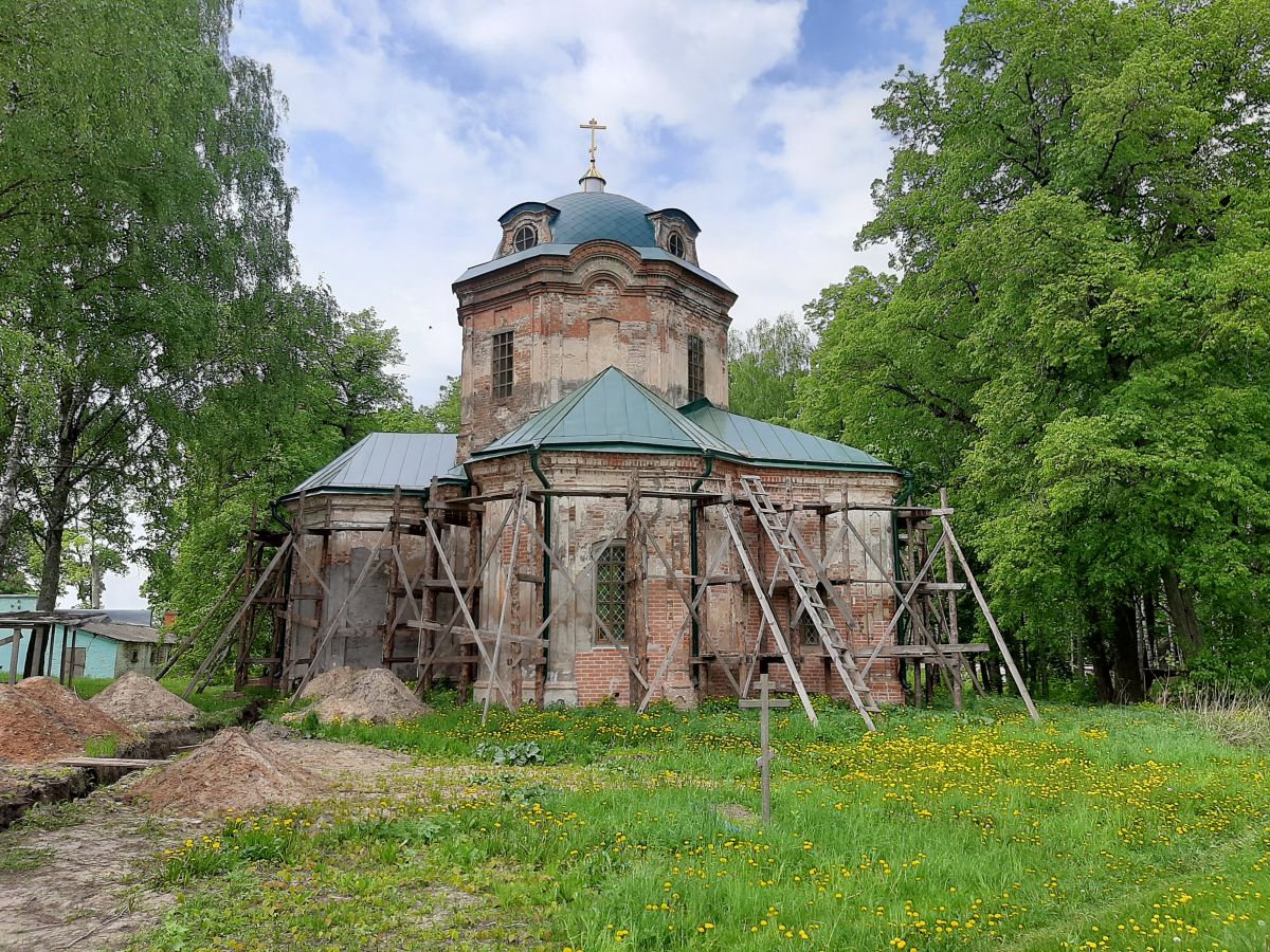 Церковь Михаила Архангела, Солова (Стародубский район и г. Стародуб, Брянская область). фасады