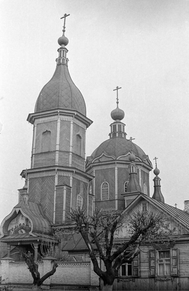 Церковь Спаса Преображения (новая), Новозыбков (Новозыбковский район и г. Новозыбков, Брянская область). архивная фотография, 1975 год
