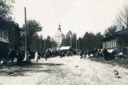 Собор Чуда Архистратига Михаила, Вид на церковь во время ярмарки. Фото начала XX в.<br>, Новозыбков, Новозыбковский район и г. Новозыбков, Брянская область