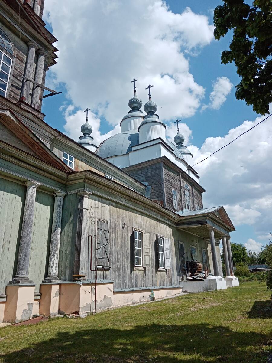 Церковь Николая Чудотворца и Рождества Пресвятой Богородицы, Новозыбков (Новозыбковский район и г. Новозыбков, Брянская область). архитектурные детали, Южная сторона храма