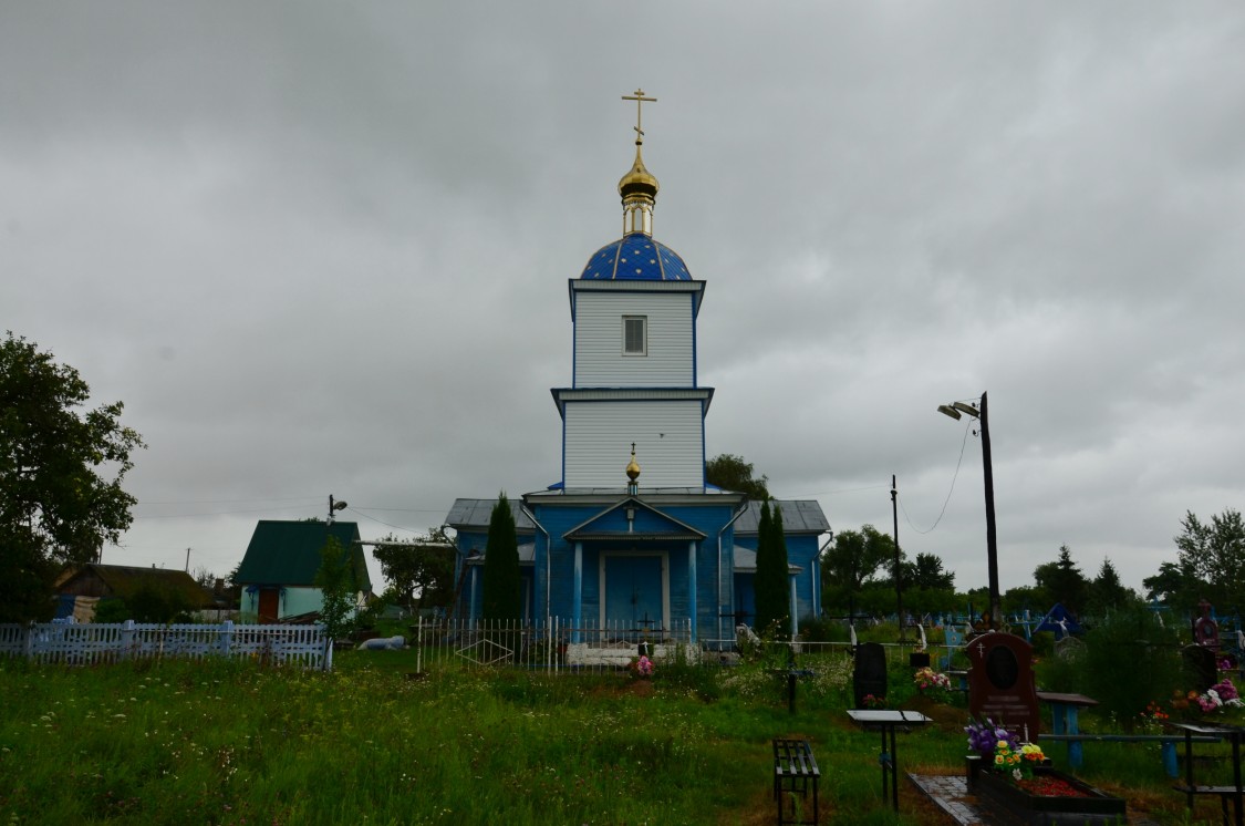 Церковь Параскевы Пятницы, Заречное (Погарский район, Брянская область). фасады