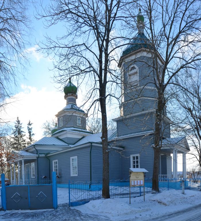 Церковь Успения Пресвятой Богородицы, Красный Рог (Почепский район, Брянская область). фасады