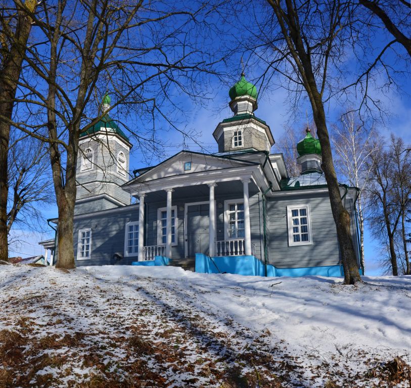 Красный Рог. Церковь Успения Пресвятой Богородицы. фасады