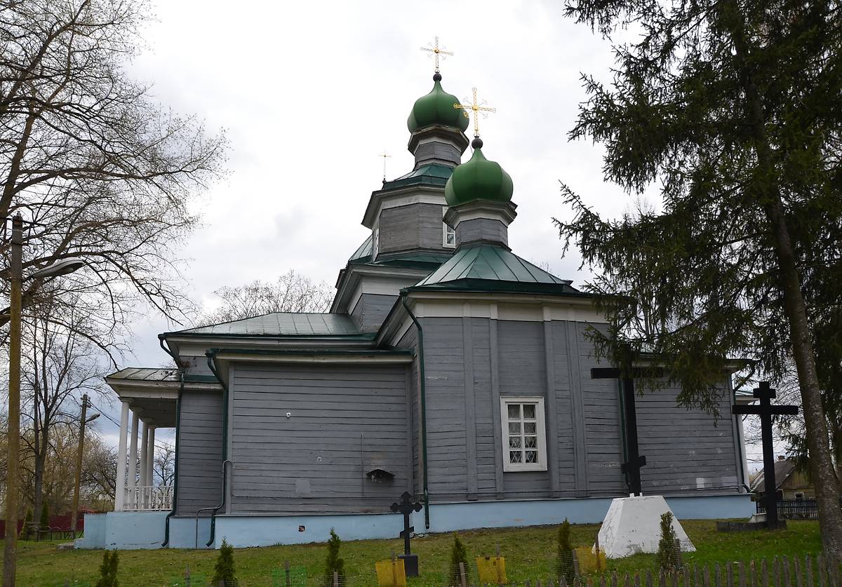 Восточный фасад, фасады. Церковь Успения Пресвятой Богородицы, Красный Рог (Почепский район, Брянская область)