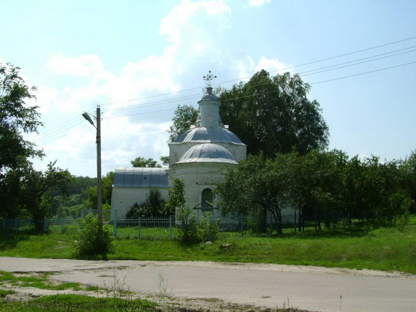 Старое Задубенье. Церковь Димитрия Солунского. общий вид в ландшафте