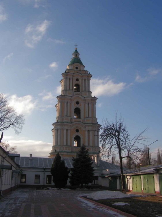 Чернигов. Троице-Ильинский монастырь. фасады