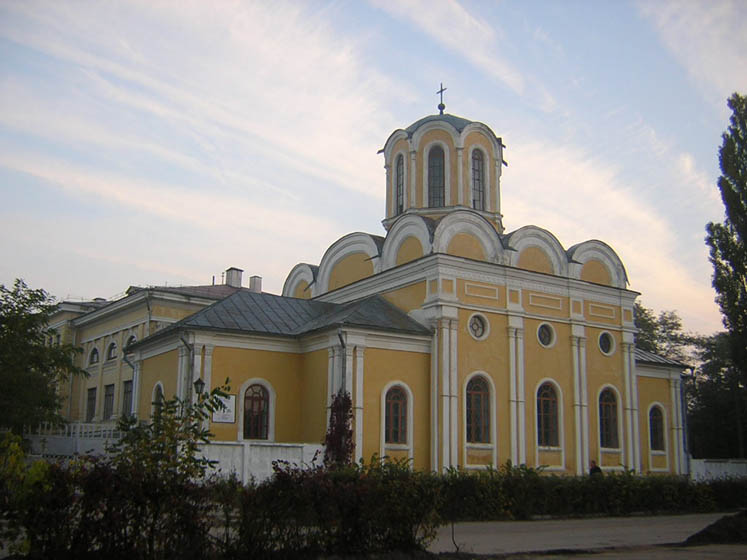 Чернигов. Церковь Михаила и Феодора Черниговских. фасады