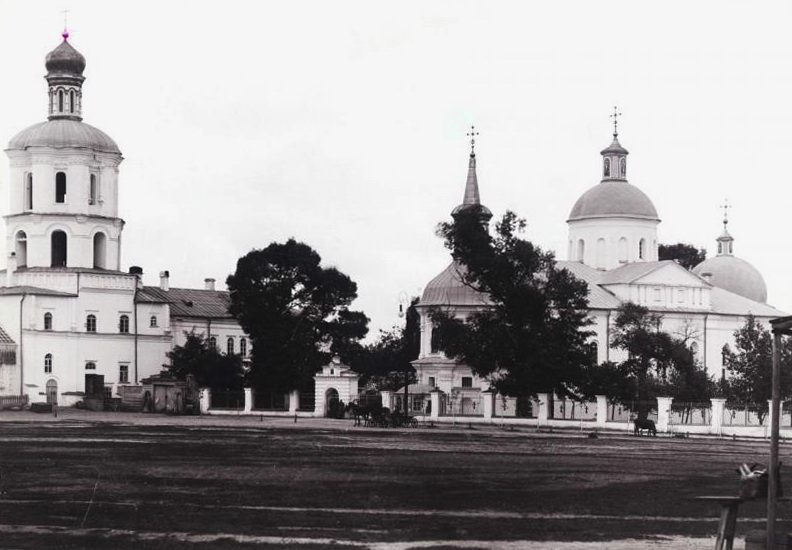 Собор Бориса и Глеба, Чернигов (Черниговский район, Украина, Черниговская область). архивная фотография, сайт «История России в фотографиях», фото Павел Левинский https://russiainphoto.ru/search/photo/?year_from=1860&geohash=&bounds=&year_to=1901&query=&index=10&page=106&page_size=10