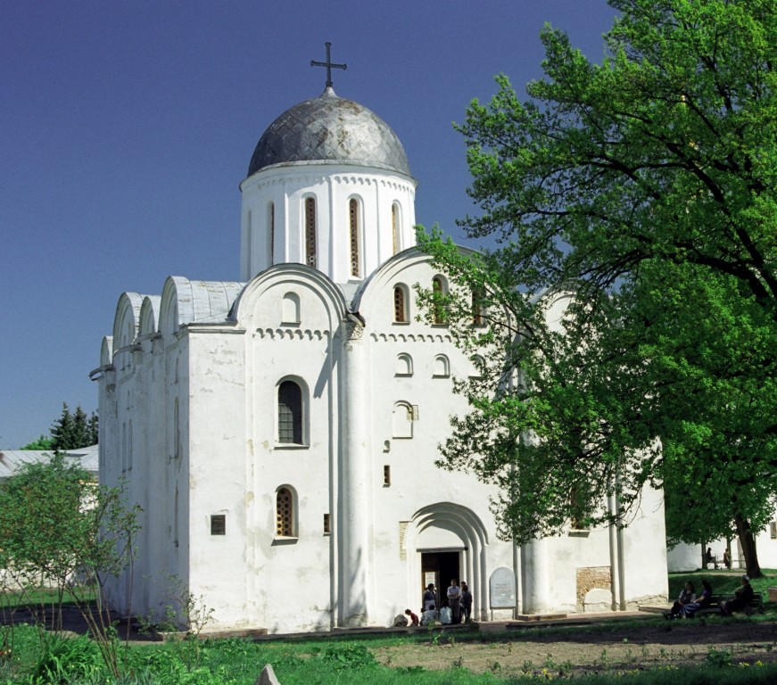 Чернигов. Собор Бориса и Глеба. фасады, (скан плёнки)