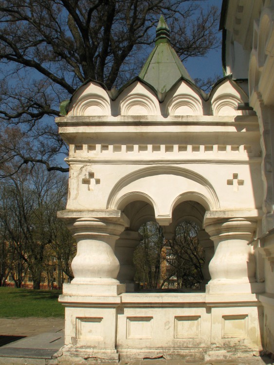 Собор Преображения Господня, Чернигов (Черниговский район, Украина, Черниговская область). архитектурные детали, Центральный вход вид сбоку