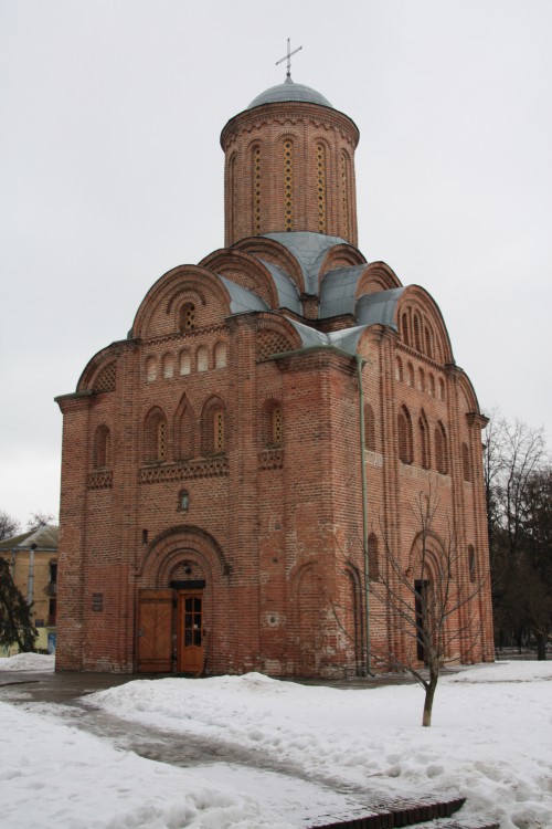 Чернигов. Церковь Параскевы Пятницы. фасады