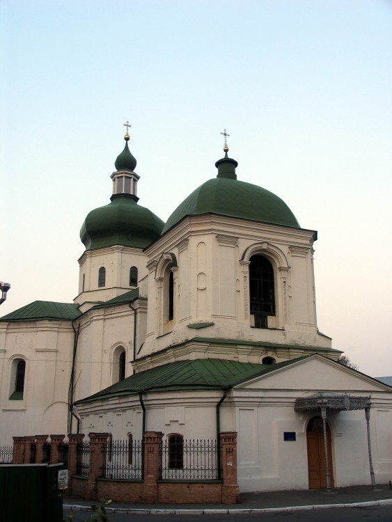 Церковь Николая Чудотворца (Притиско-Микольская), Подол (Подольский район, Украина, г. Киев). общий вид в ландшафте
