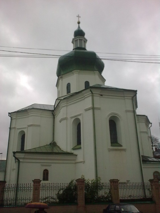 Церковь Николая Чудотворца (Притиско-Микольская), Подол (Подольский район, Украина, г. Киев). общий вид в ландшафте