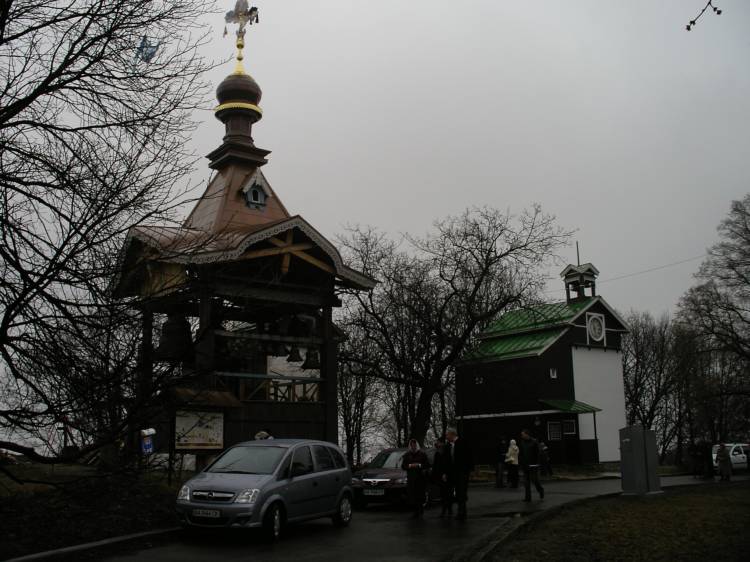 Троицкий Ионин монастырь, Зверинец (Печерский район, Украина, г. Киев). общий вид в ландшафте