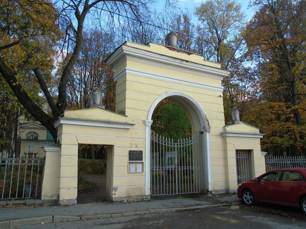 Церковь Воскресения Словущего на Литераторских мостках, Фрунзенский район (Санкт-Петербург, г. Санкт-Петербург). дополнительная информация