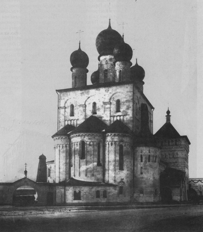 Собор Феодоровской иконы Божией Матери и Александра Невского в память 300-летия Дома Романовых, Центральный район (Санкт-Петербург, г. Санкт-Петербург). архивная фотография, фото из книги С.Шульца 