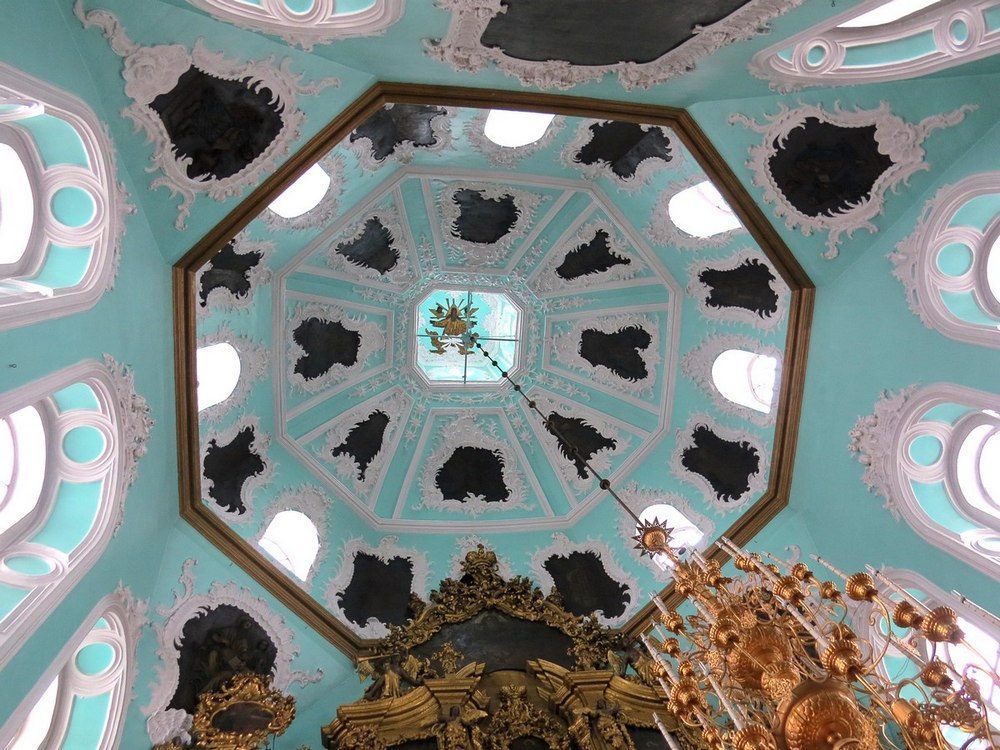 Кафедральный собор Казанской иконы Божией Матери и Сергия Радонежского, Курск (Курск, город, Курская область). интерьер и убранство, Интерьер верхнего храма