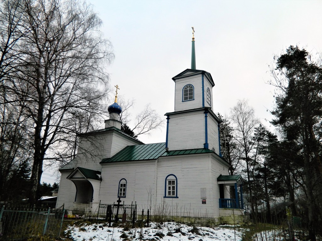 Церковь Сергия Радонежского, Троицкий (Истринский городской округ и ЗАТО Восход, Московская область). общий вид в ландшафте