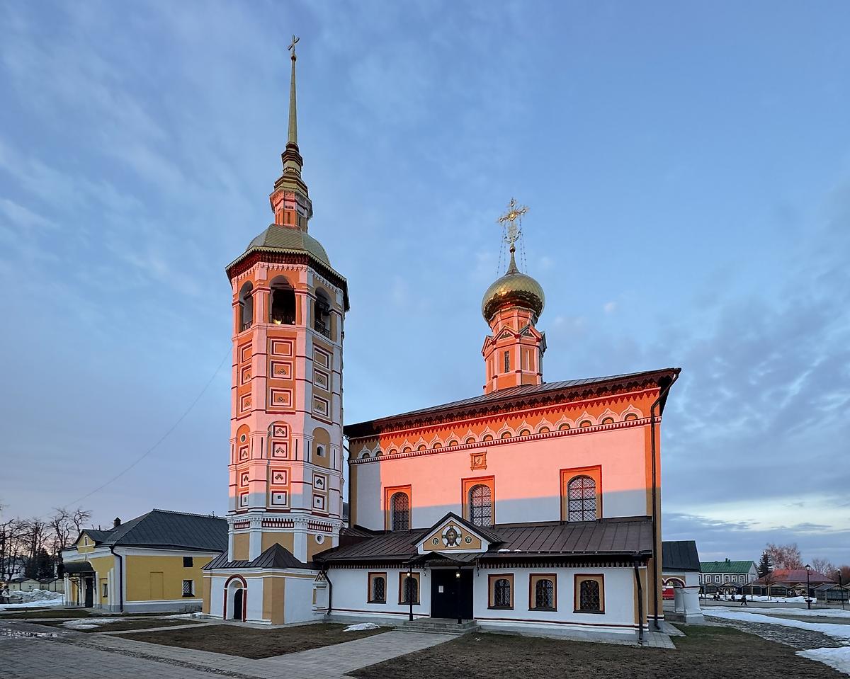 Вид с запада в закатном свете, фасады. Церковь Воскресения Христова, Суздаль (Суздальский район, Владимирская область)