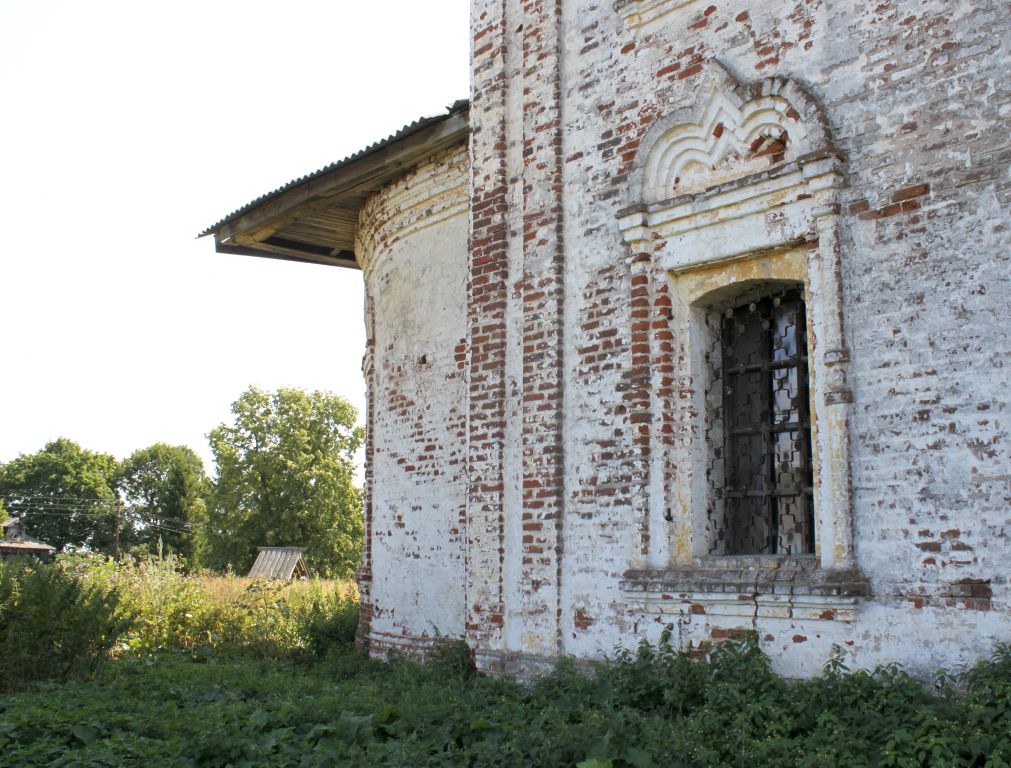 Церковь Николая Чудотворца, Большое Борисово (Суздальский район, Владимирская область). архитектурные детали, Окно северногр фасада основного объема