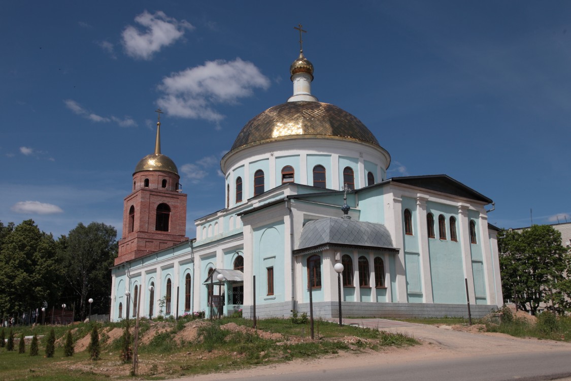 Кафедральный собор Александра Невского, Киров (Кировский район, Калужская область). фасады